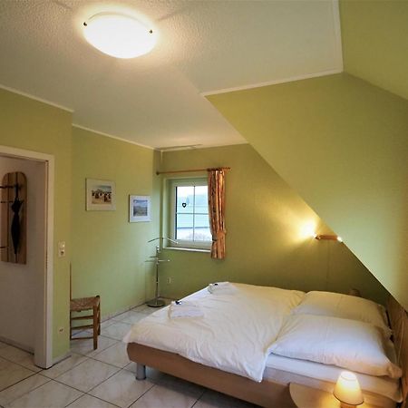 Mensendiek, Anita, Fw Zingst Bagian luar foto
